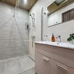 아파트 Elegant Seafront Duplex With Stunning Panoramic Views Birżebbuġa