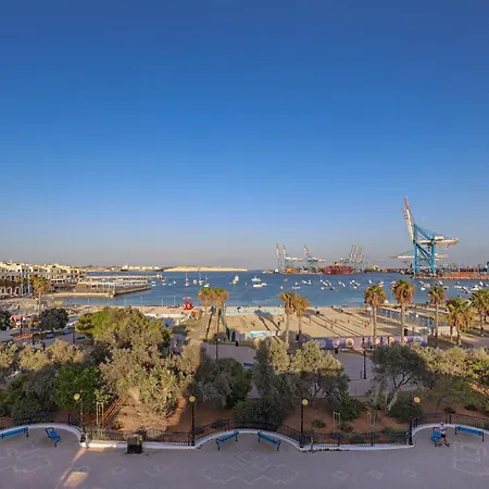 דירה Elegant Seafront Duplex With Stunning Panoramic Views Birżebbuġa