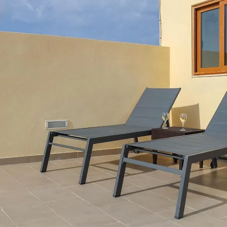 Luxurious Duplex Seafront W Amazing Sea Views Apartment *