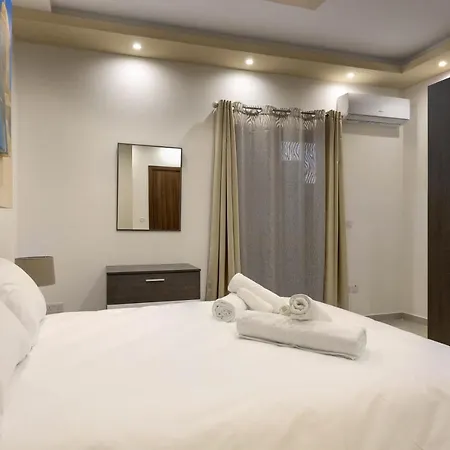 Luxurious Duplex Seafront W Amazing Sea Views * Birzebbuga