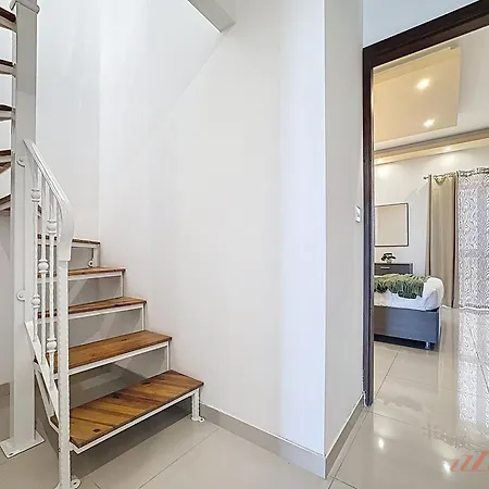 Elegant Seafront Duplex With Stunning Panoramic Views * Birzebbuga