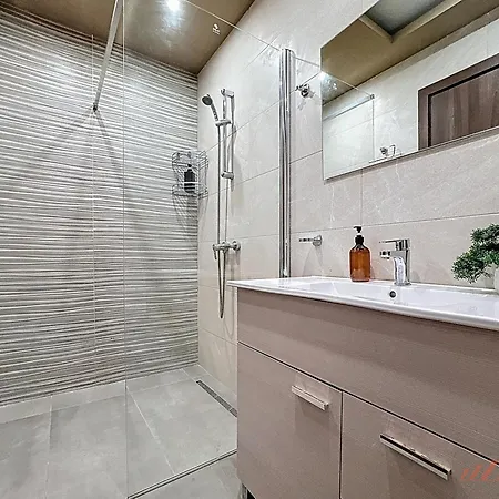 דירה Elegant Seafront Duplex With Stunning Panoramic Views Birżebbuġa