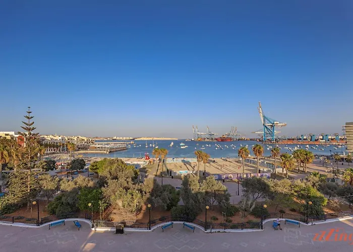 Appartement Elegant Seafront Duplex With Stunning Panoramic Views Birżebbuġa